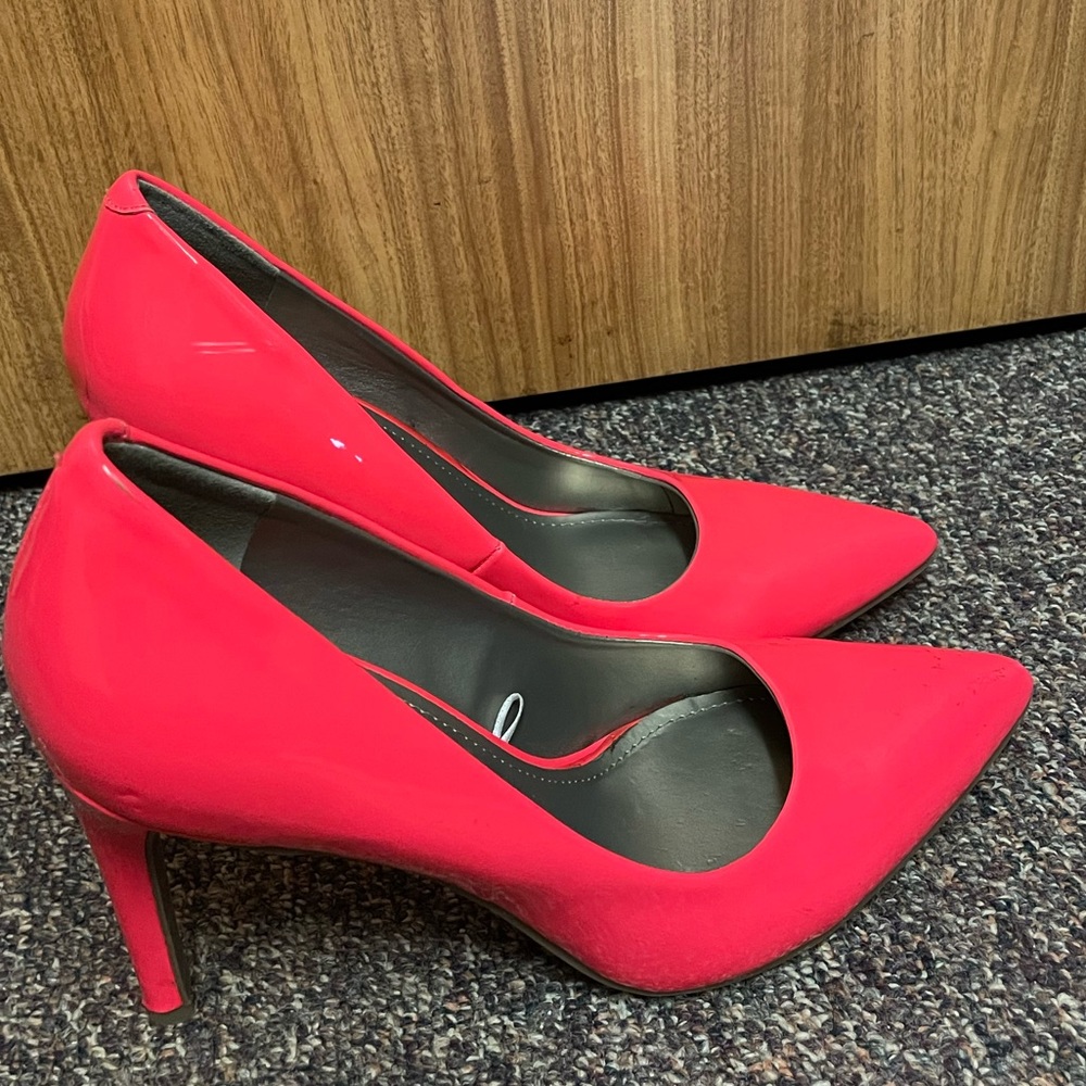 Hot Pink Heels